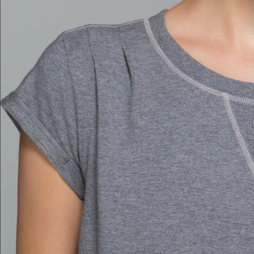 Lululemon Roll Up Crop Top Grey 2 - Picture 8 of 9